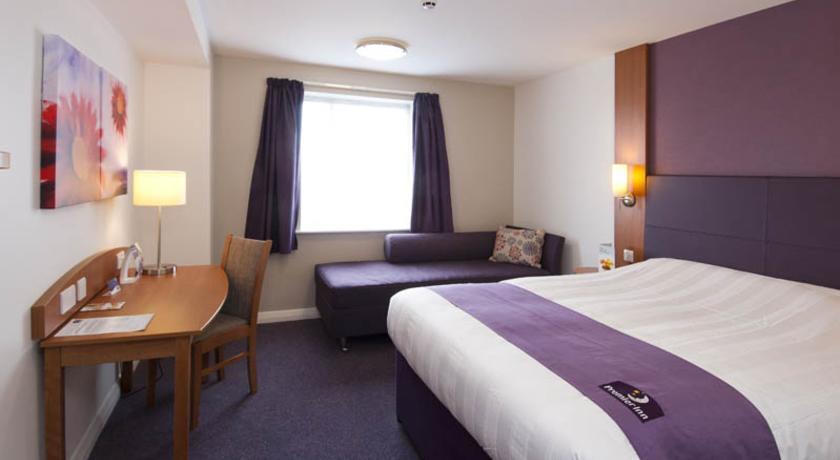 Premier Inn Chester Central - North 客房 照片