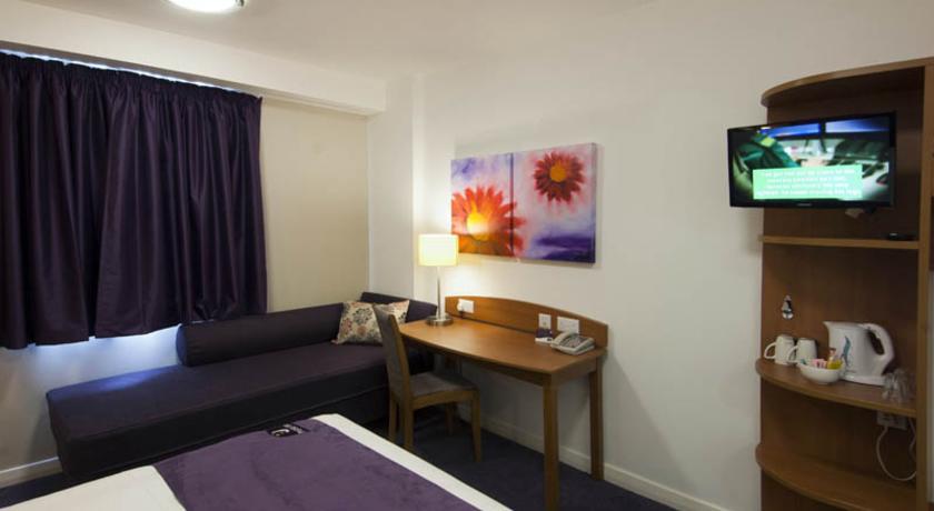 Premier Inn Chester Central - North 客房 照片