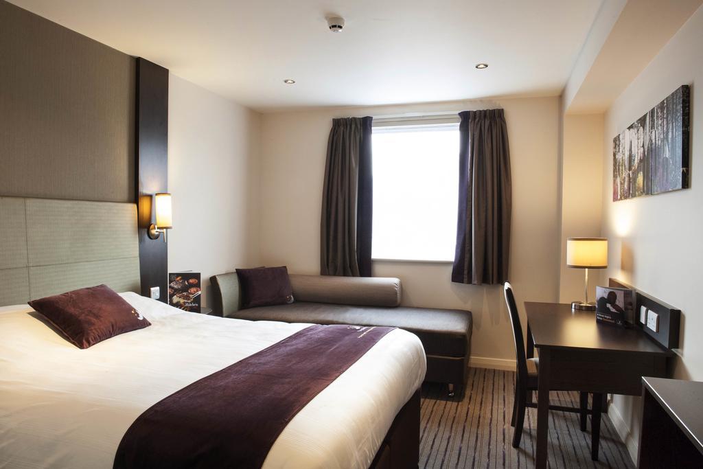Premier Inn Chester Central - North 外观 照片